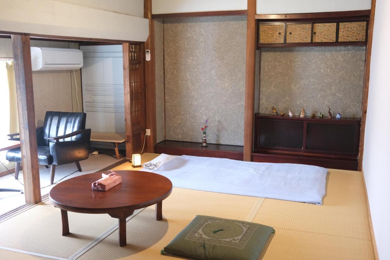 Guesthouse Kojiya 暮らしをつくる宿 旧糀屋 Fukutsu 외부 사진