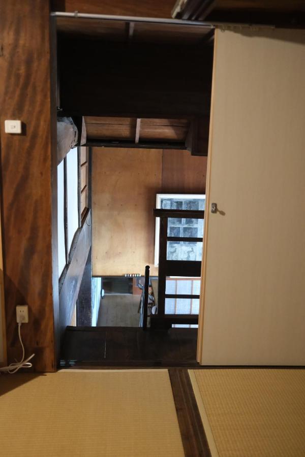 Guesthouse Kojiya 暮らしをつくる宿 旧糀屋 Fukutsu 외부 사진
